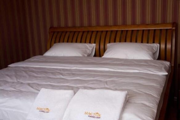 Maetok Country Club Hotell Petrovo Eksteriør bilde